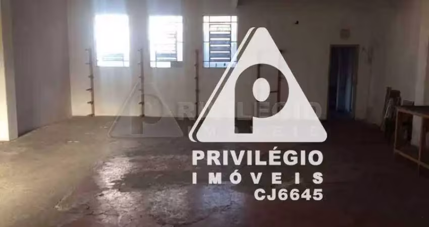 Predio 3 andares aluga ou vende aproximadamente 500m² por andar proximo hemorio rio de janeiro centro