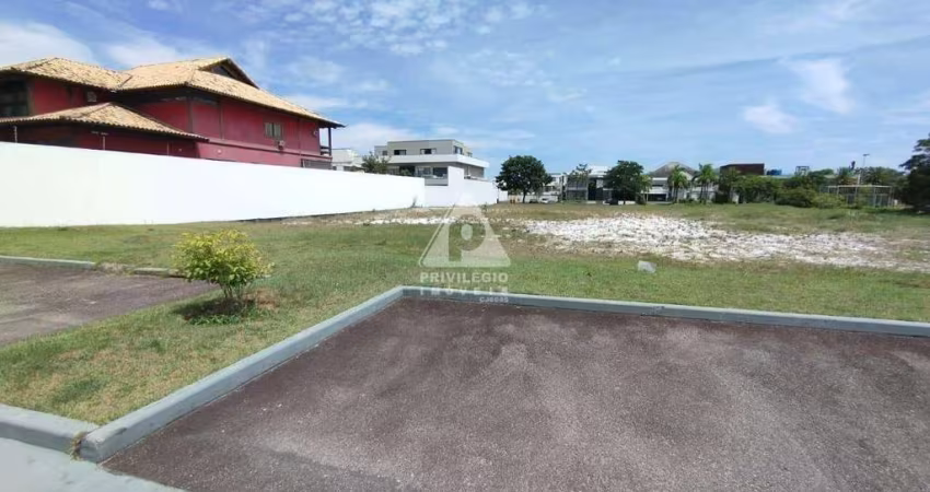 Terreno de 1.500m² – Lazer e Conforto no Condomínio