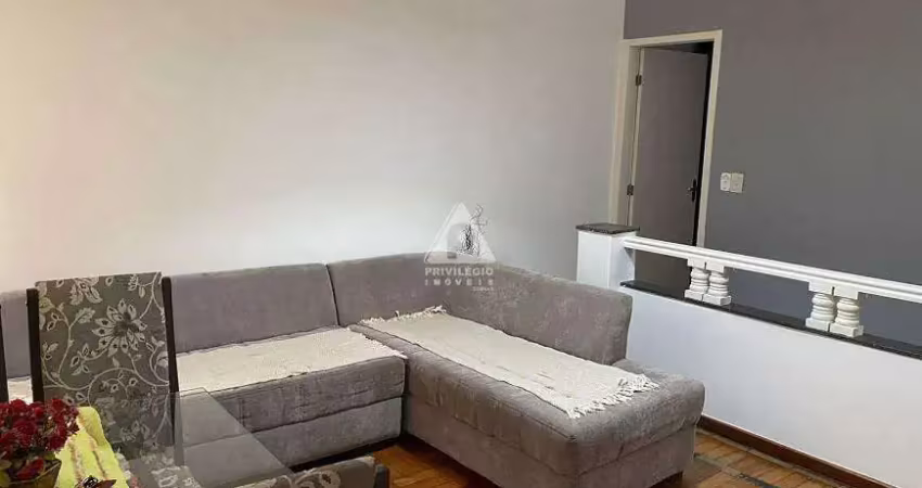 Casa com 3 quartos à venda na Avenida Heitor Beltrão, --, Tijuca, Rio de Janeiro