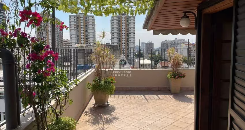COBERTURA DUPLEX IMPERDÍVEL! 03 QUARTOS!! Oportunidade Única na Tijuca!!!