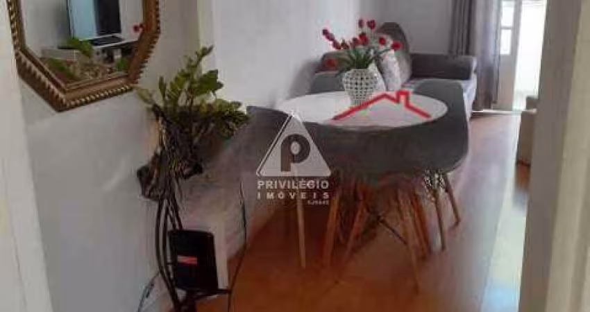Apartamento de 2 quartos à venda na Tijuca