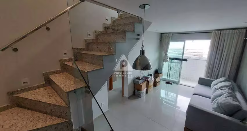 Cobertura 2 quartos sendo 1 suite com 2 Vagas na escritura, prédio com infraestrutura.