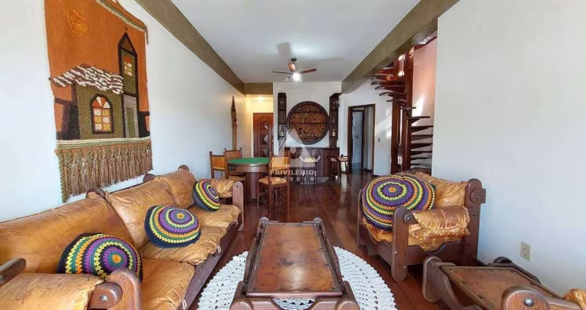 Apartamento duplex à venda, 3 quartos, 1 suíte, 4 banheiros, 257m², Tijuca - RJ