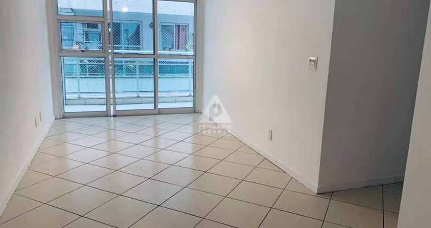 Apto 2 quartos no Recreio 75 m2 - 1 suíte sala e quarto com varanda copa cozinha - sol da manhã