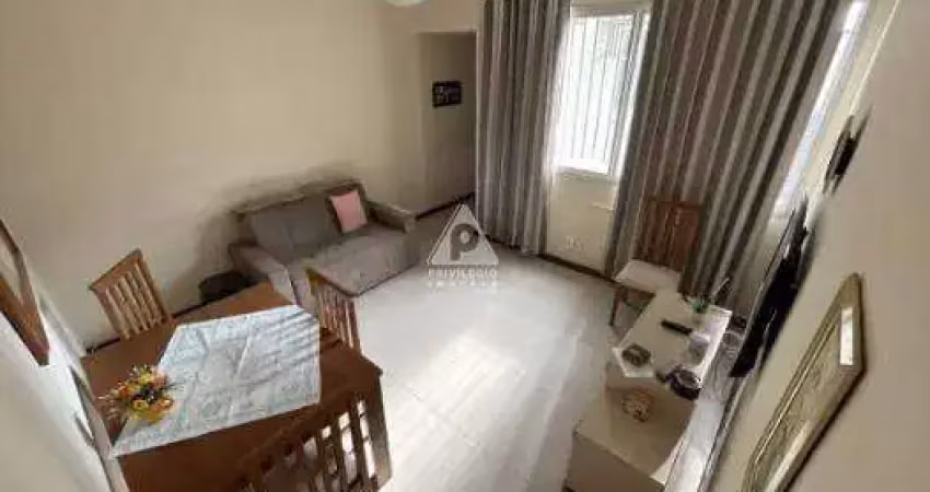 Pronto para morar na tijuca! mobiliado, com 1 quarto + dependência e 2 banheiros