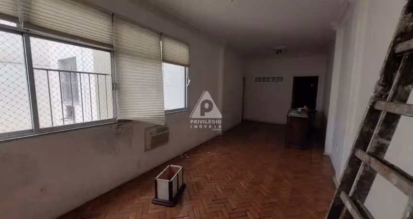 Apartamento a venda no maracana com 3 quartos e mais de 100m
