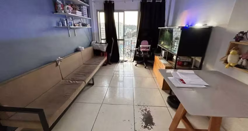 Lazer completo: apartamento de 2 quartos em condomínio-clube na tijuca