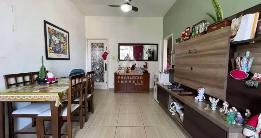 Aconchegante apartamento 2 quartos com dependência, 81m², com localização privilegiada na rua uruguai - tijuca. imperdível!