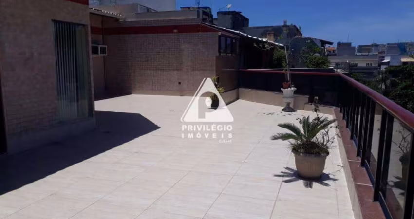 Cobertura Duplex 4 quartos 3 suítes 4 vagas 595 mts