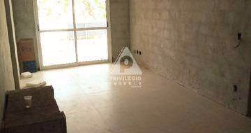 Apartamento à venda, 3 quartos, 1 suíte, 2 vagas, Recreio dos Bandeirantes - RIO DE JANEIRO/RJ