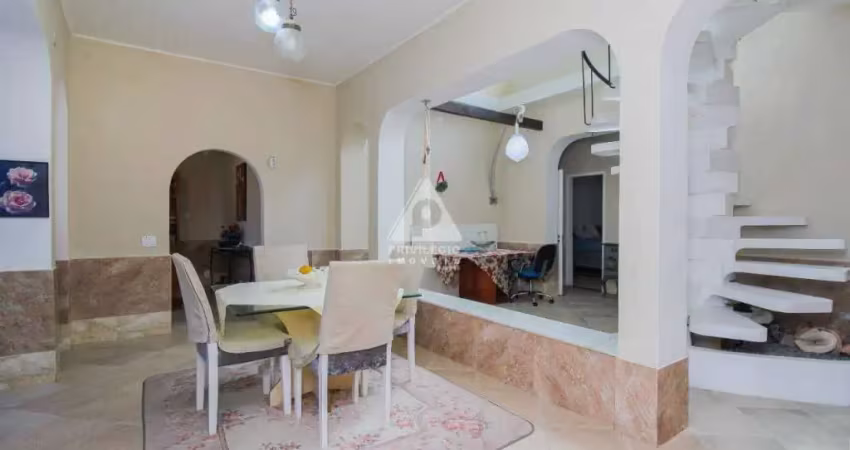 Casa de rua à venda, 4 quartos, 2 suítes, 2 vagas, joá - rio de janeiro/rj