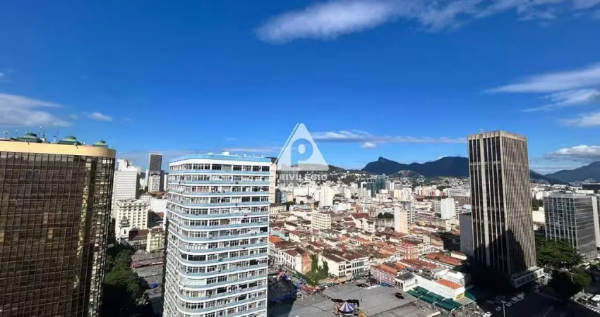 Sala com 56 m² em prédio de uso misto no Centro do Rio