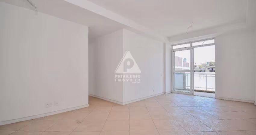 Apartamento à venda, 3 quartos, 2 suítes, 2 vagas, Recreio dos Bandeirantes - RIO DE JANEIRO/RJ