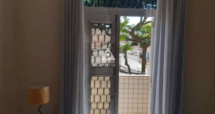 Apartamento 2 quartos sala 2 ambientes Melhor ponto São Cristovão