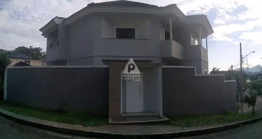 Casa em condomínio fechado com 5 quartos à venda na Rua Ernani de Freitas, --, Freguesia (Ilha do Governador), Rio de Janeiro