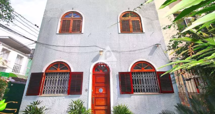 Casa vila 4 quartos 2 suites residencial ou comercial proximo metro comercio laranjeiras