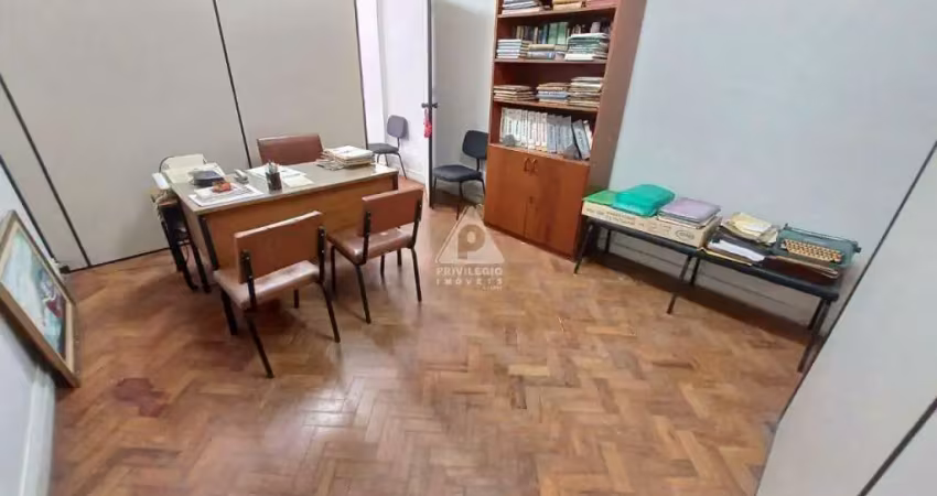 Sala comercial à venda na Rua Alcindo Guanabara, --, Centro, Rio de Janeiro