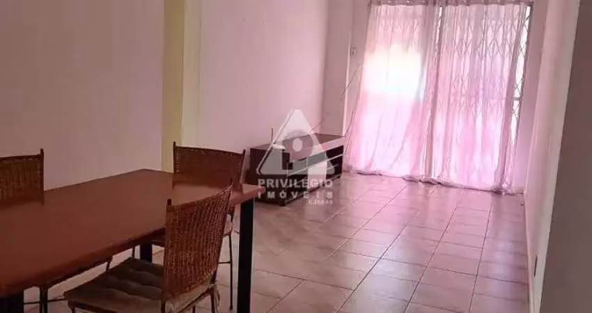 Oportunidade. apartamento de 2 quartos com varanda e vaga na garagem, a venda no coração de vila isabel