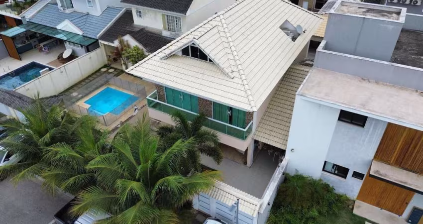 Casa em condomínio, 4 suítes, 2 vagas - Recreio dos Bandeirantes, Rio de Janeiro/RJ