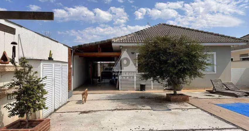 Linda Casa 3 quarto com suite com vaga e piscina a venda em Itaipuaçu