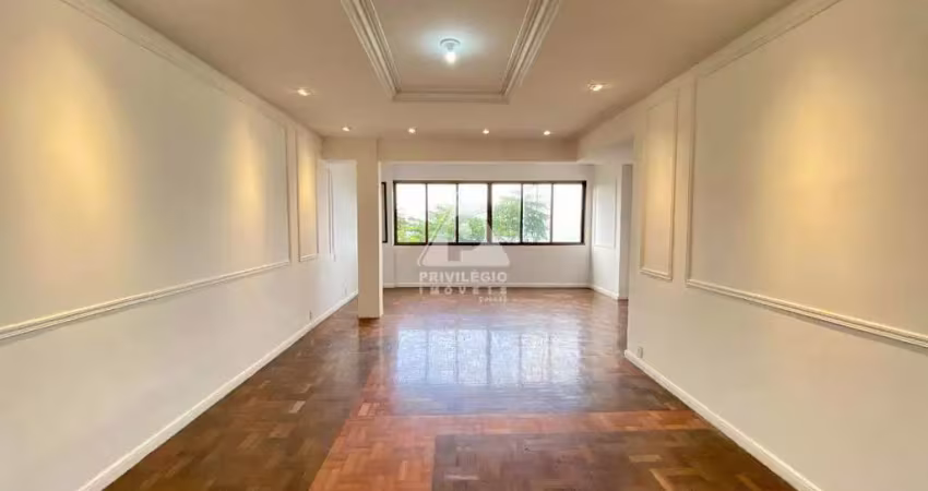 Apartamento à venda em copacabana, frontal mar, reformado, 3 quartos com vaga de garagem.