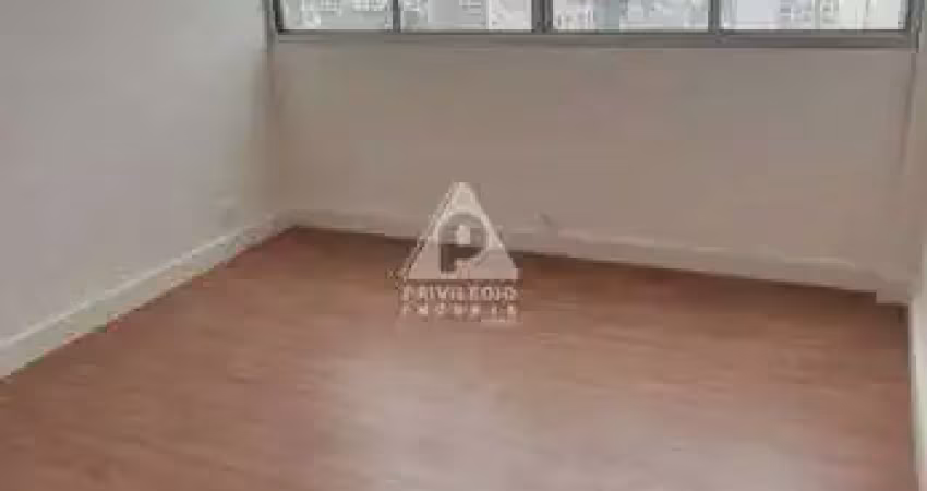 Vendo cobertura rua barão de pirassinunga - 3 quartos - área com churrasqueira e 250 m² e duas vagas de garagem