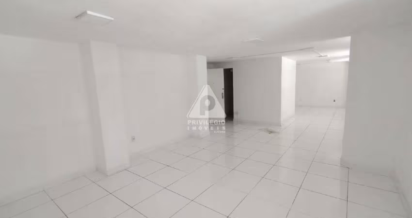 SOBRELOJA COM 3 SALAS E 2 BANHEIROS NO CENTRO DO RIO OPORTUNIDADE ÚNICA
