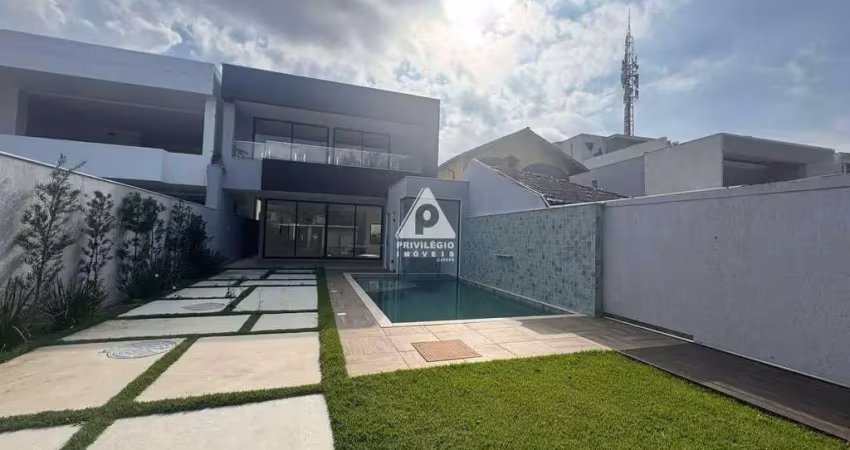 Casa em condomínio fechado com 3 quartos à venda na Rua Ivaldo de Azambuja, --, Barra da Tijuca, Rio de Janeiro