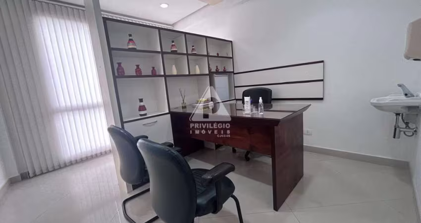 Sala comercial com 36m² e 1 vaga de garagem no Condomínio Mall Number One ,Barra da Tijuca.