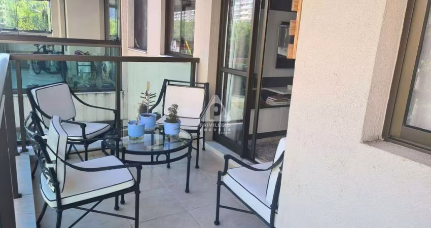 Excelente apartamento em Condomínio no Recreio!!!