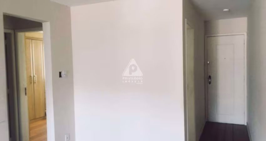 Apartamento 2 quartos, de frente varanda , sol da manhã, sala, cozinha c/área conjugada, vaga escritura, com acessibilidade, no coração do Grajaú