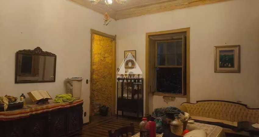 Casa á venda, 3 quartos, garagem - Santa Teresa - Rio de Janeiro.