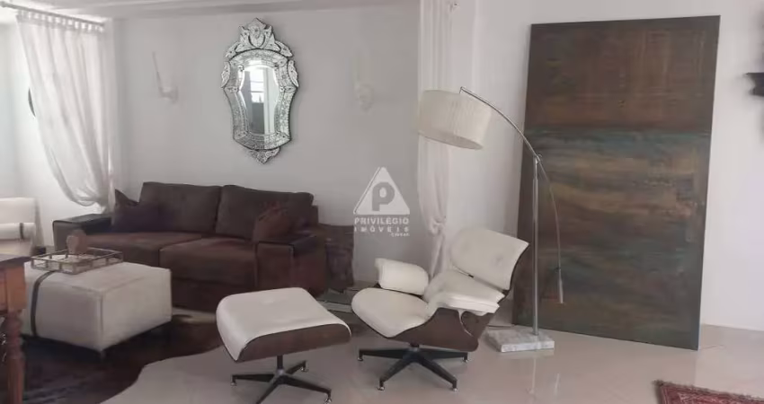 Cobertura Duplex na Fonte da Saudade com 204m²
