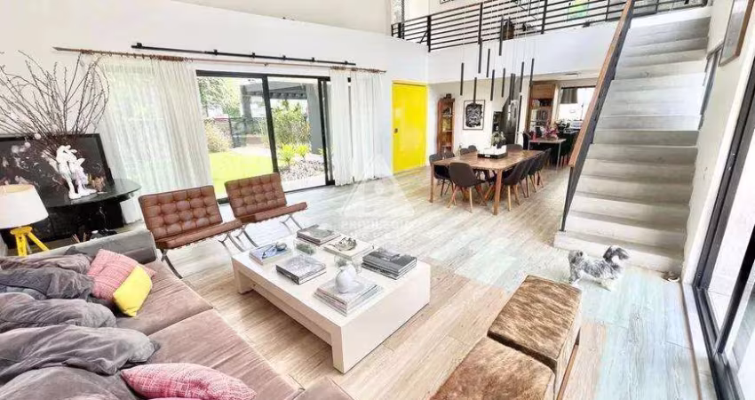 Casa Duplex, 5 quartos, 5 suítes, 4 vagas de garagem em Condomínio no Itanhangá