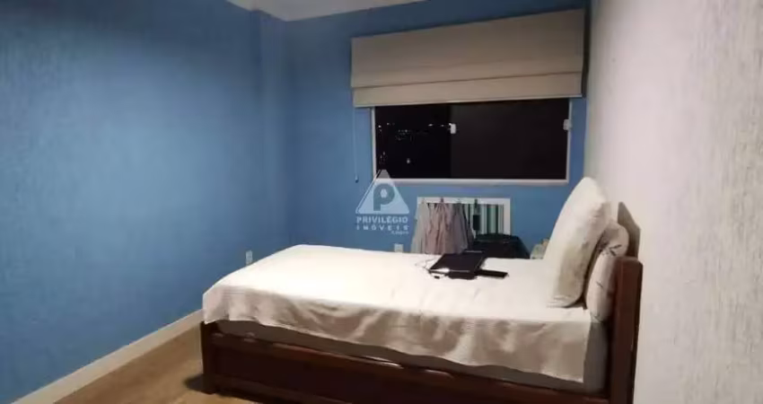 Apartamento 1 quarto e sala com vaga na escritura no catete