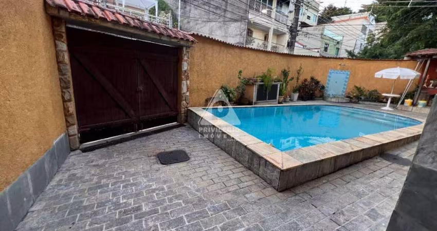 Casa em Condomínio à venda, 5 quartos, 2 suítes, 1 vaga, Freguesia (Jacarepaguá) - RIO DE JANEIRO/RJ