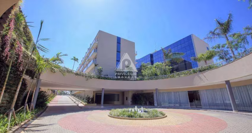 Duas salas comerciais com 50m² unificadas e 2 vagas de garagem em condomínio comercial na barra da tijuca