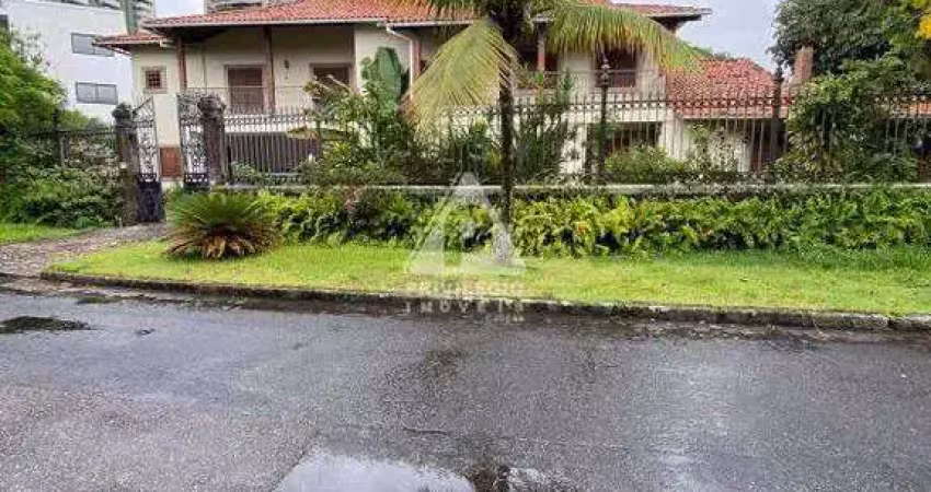 Casa para venda estilo rústico colonial no condomínio mansões, na barra da tijuca