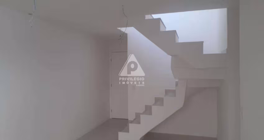 Apartamento à venda, 3 quartos, 1 suíte, 2 vagas, Recreio dos Bandeirantes - RIO DE JANEIRO/RJ