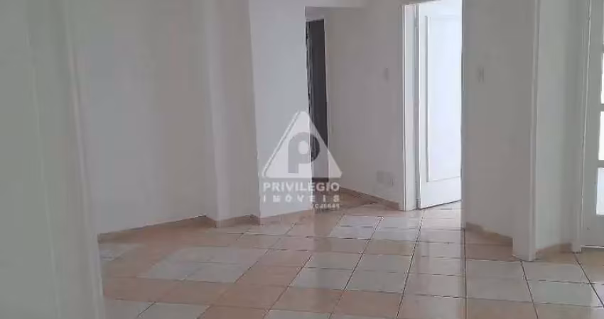 3 quartos com suíte e vaga na escritura no coração de Copacabana!