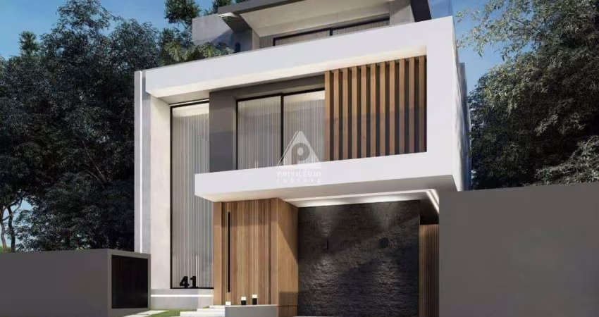 CASA TRIPLEX CONDOMÍNIO VILLA BLANCA I RECREIO DOS BANDEIRANTES