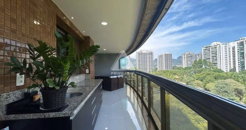 Apartamento à venda, 04 quartos, 02 suítes, 02 vagas, Peninsula, Barra da Tijuca - Rio de Janeiro/RJ