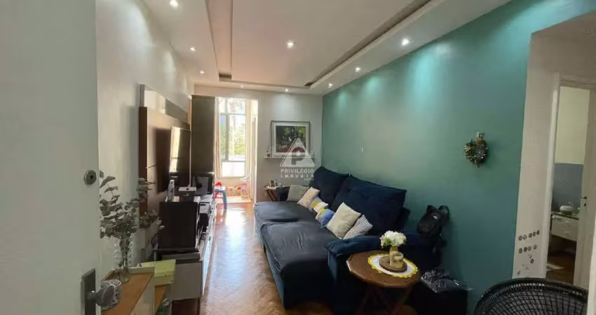 Apartamento 2 quartos sendo 1 suite colado no metrô uruguai