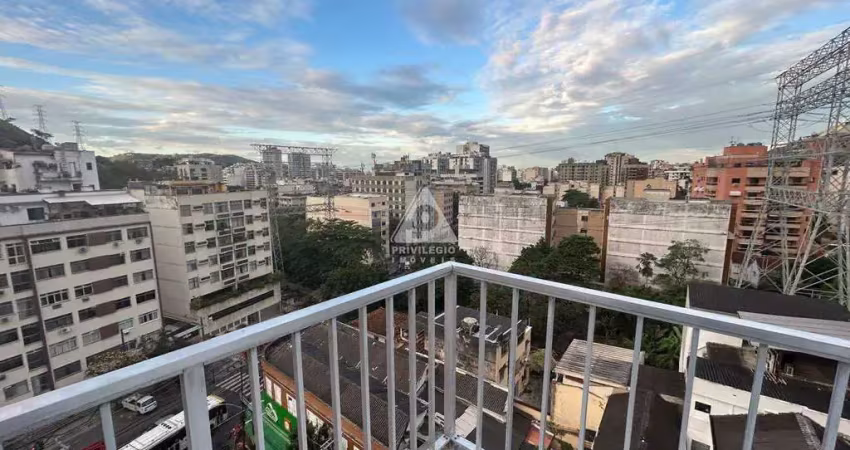Apartamento com 3 quartos à venda na Rua Medeiros Pássaro, --, Tijuca, Rio de Janeiro