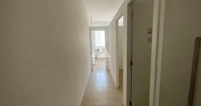 Sala comercial com 44m2 no edifício central copacabana