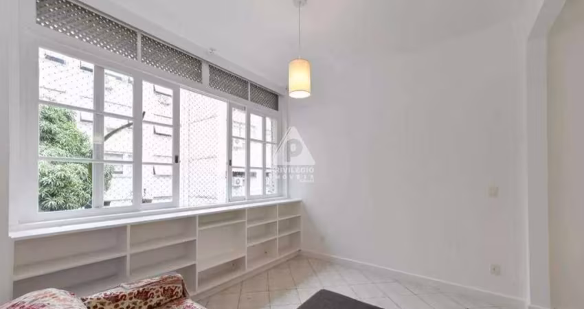 Apartamento de 2 quartos com vaga de garagem a venda em Transversal do Leblon