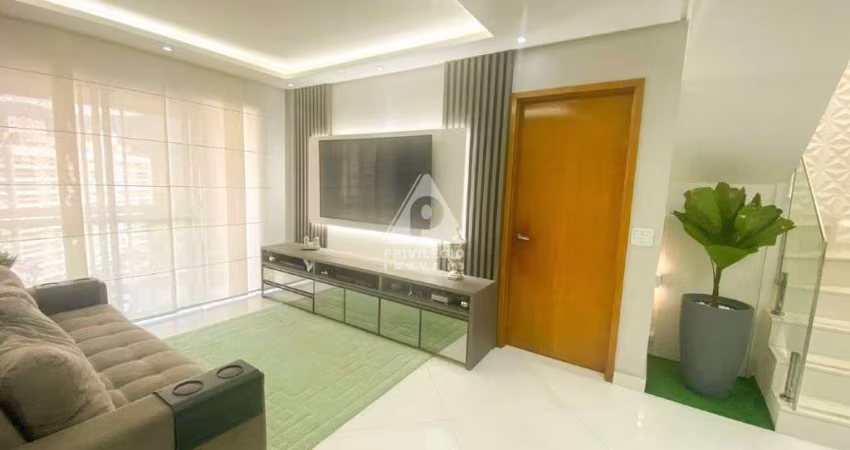 Cobertura Duplex. 4 quartos, 1 suíte, 3 banheiros, 2 vagas - 170m² - Recreio dos Bandeirantes
