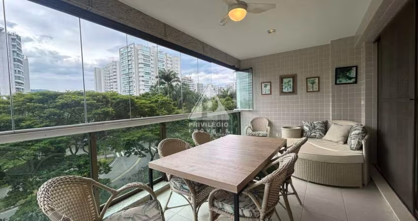 Apartamento à venda, 03 quartos (sendo 02 suítes), 02 vagas, PENÍNSULA, BARRA DA TIJUCA - RIO DE JANEIRO/RJ
