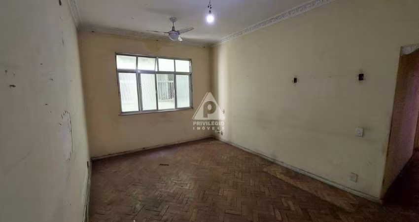 Apartamento original à venda, 2 quartos, 2 banheiros, 76m², Praça da Bandeira - RJ