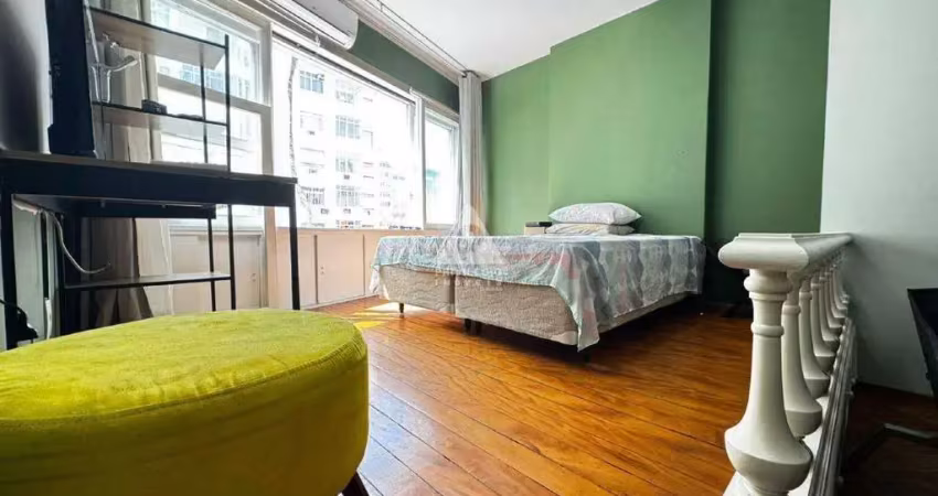 Charmoso conjugadão na Travessa Angrense com 48m² posto 4!!